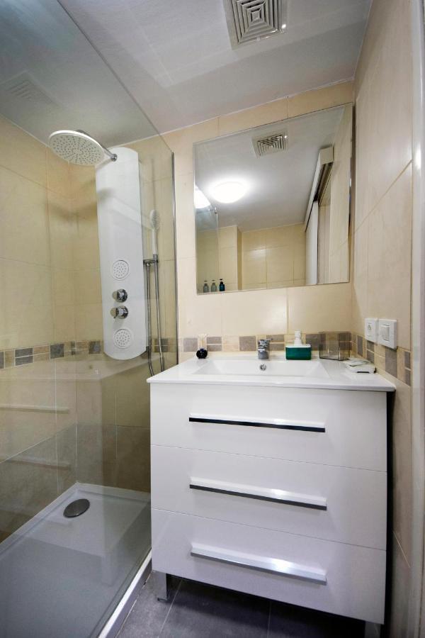 Peaceful & Bright Loft, Heated Pool, Netflix, Free Wifi & Parking, Tennis 洛斯克里斯蒂亚诺斯 外观 照片